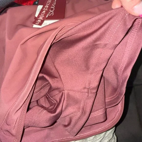 FITKICKS Airlight Track Shorts Pink Size M NWT - Picture 8 of 8